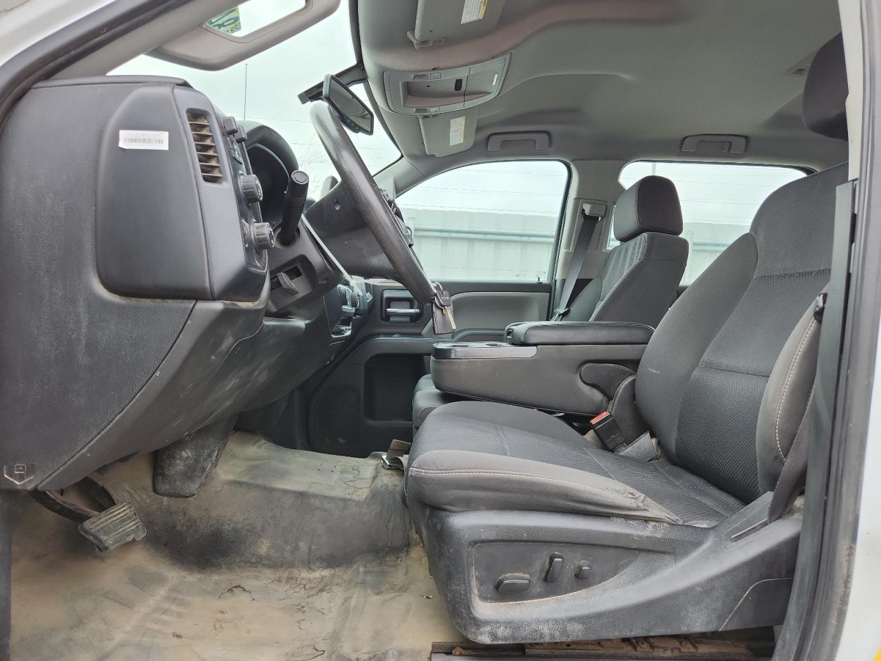 2018 GMC Sierra K2500 Heavy Duty VIN: 1GT12REG2JF131714 Lot: 84949805