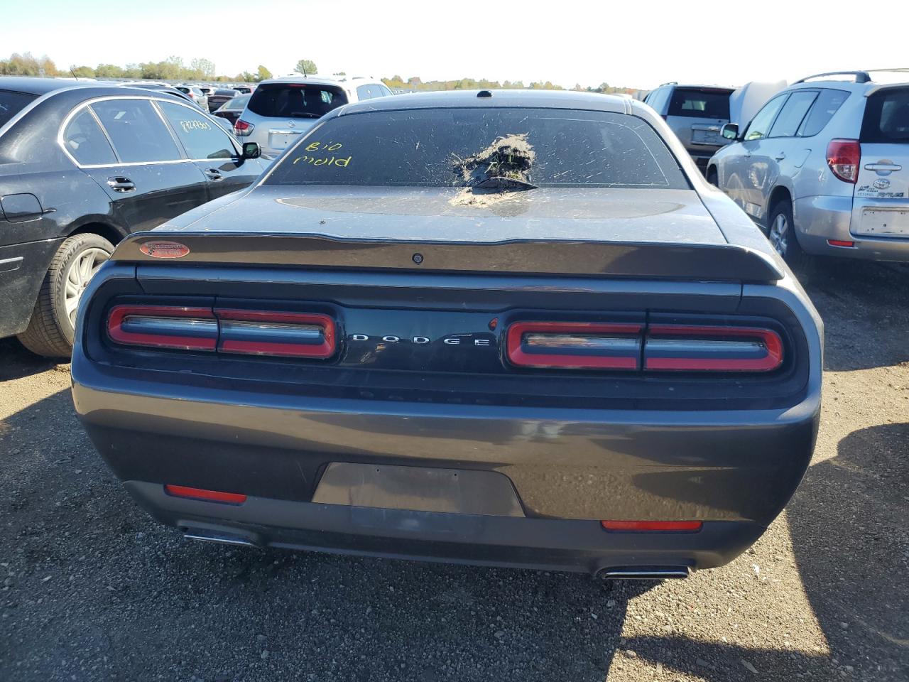 2018 Dodge Challenger Sxt VIN: 2C3CDZAG4JH321946 Lot: 87221085