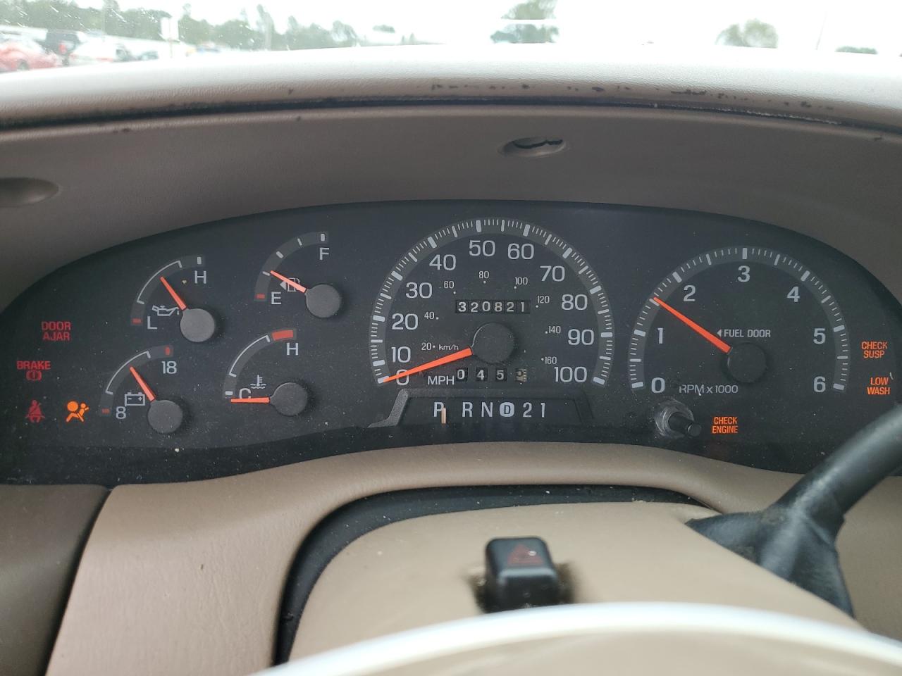 1998 Ford Expedition VIN: 1FMRU17L0WLC17682 Lot: 86159005