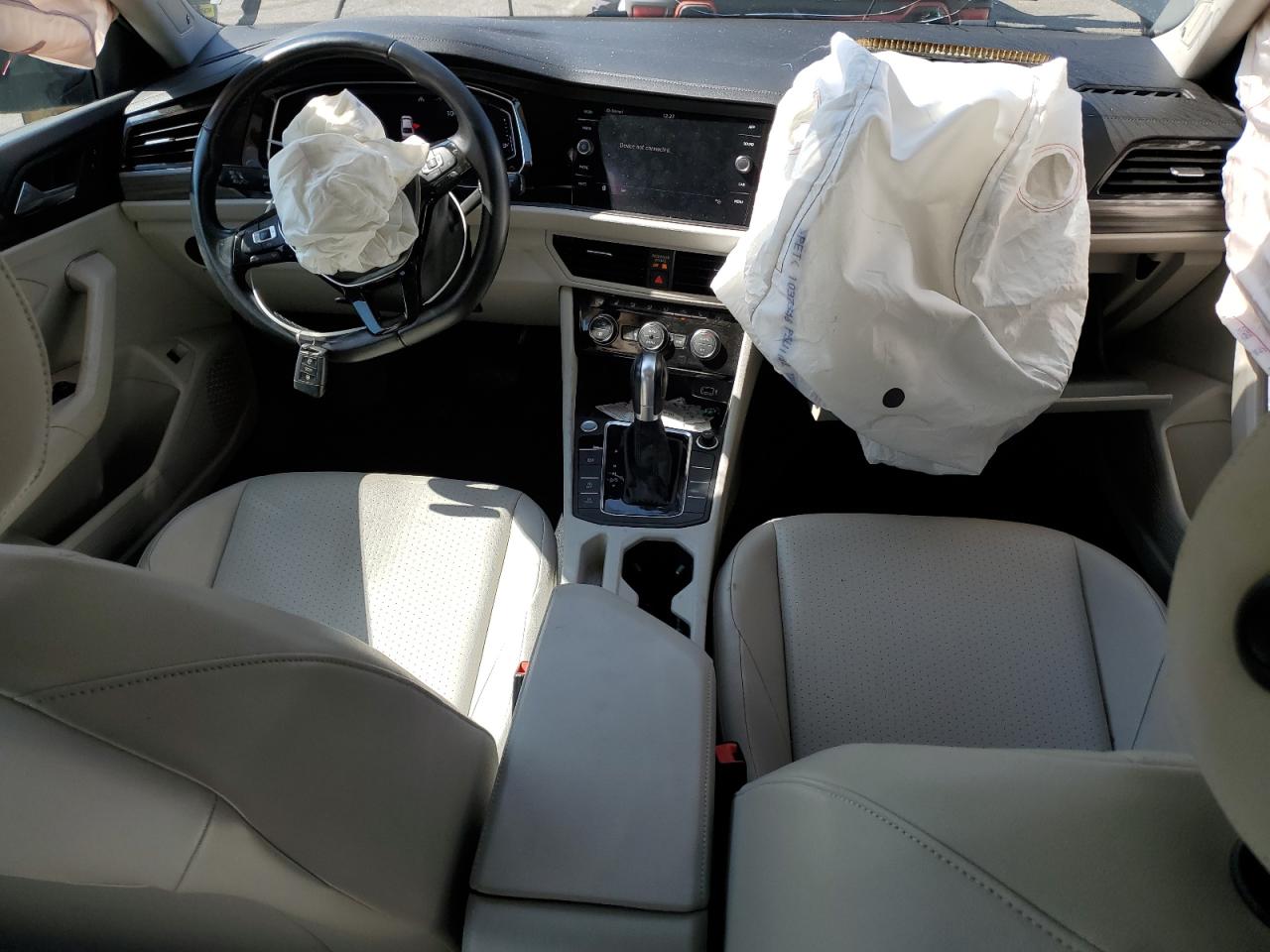 2019 Volkswagen Jetta Sel VIN: 3VWE57BU2KM102204 Lot: 85556655