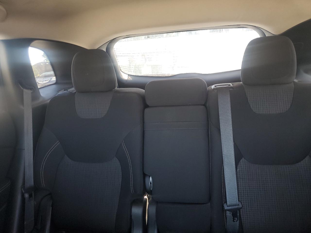 2016 Jeep Cherokee Latitude VIN: 1C4PJMCB2GW328110 Lot: 85312065