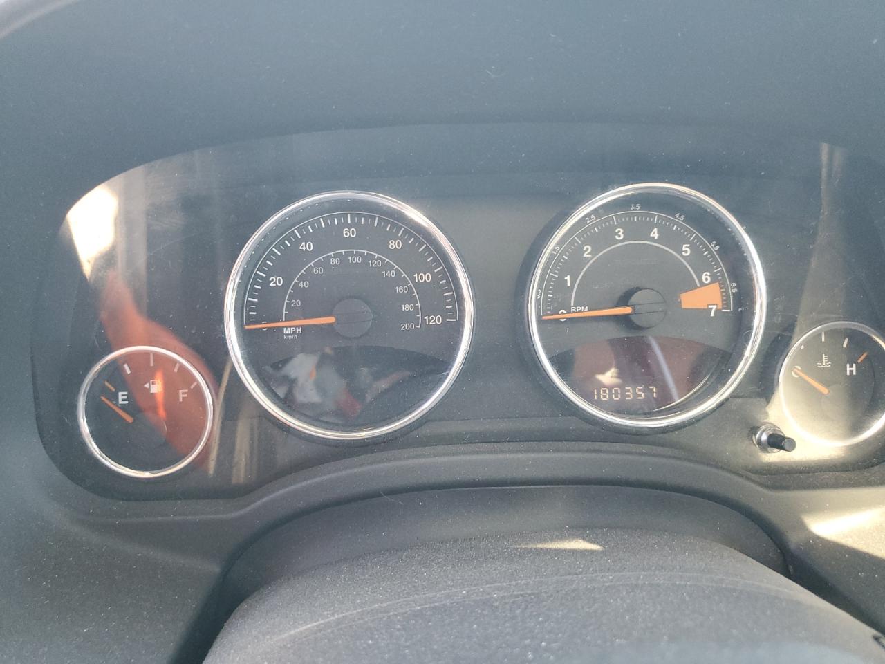 2014 Jeep Compass Latitude VIN: 1C4NJCEB0ED539748 Lot: 85785235