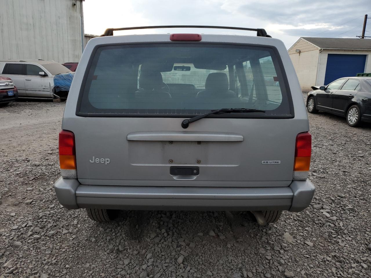 2000 Jeep Cherokee Classic VIN: 1J4FF58S8YL194566 Lot: 85357295