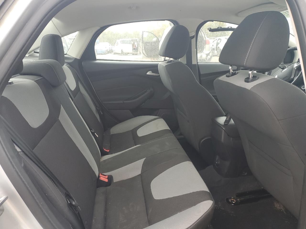 2014 Ford Focus Se VIN: 1FADP3F21EL280370 Lot: 90091195