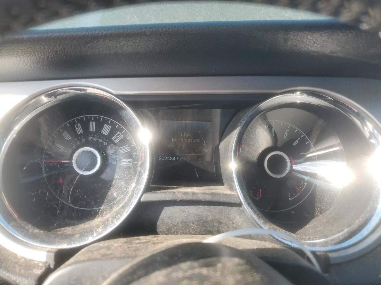 2014 Ford Mustang VIN: 1ZVBP8AM4E5294305 Lot: 81937525