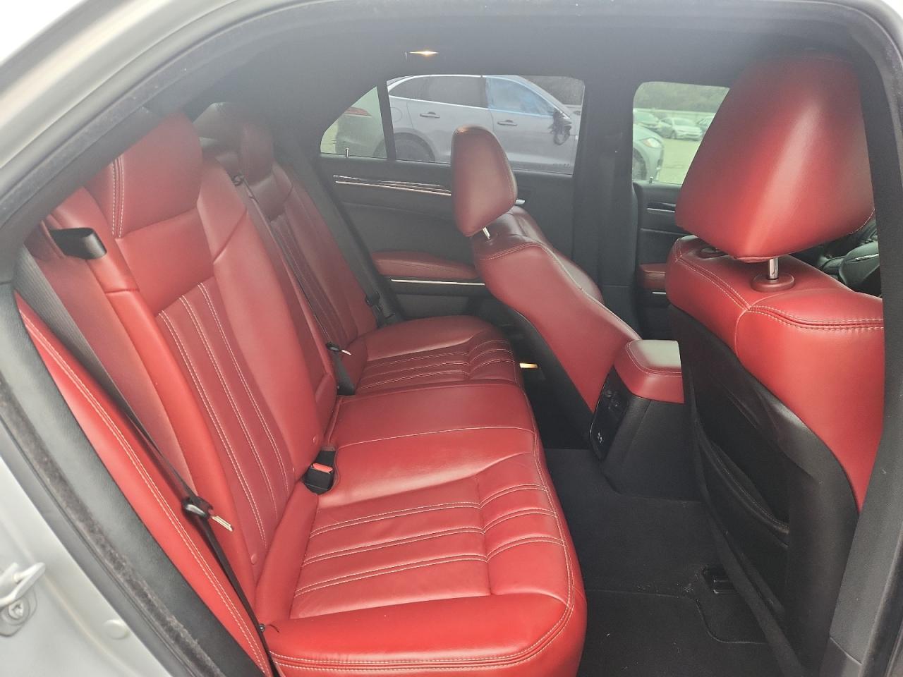 2021 Chrysler 300 S VIN: 2C3CCABG1MH660722 Lot: 85717005