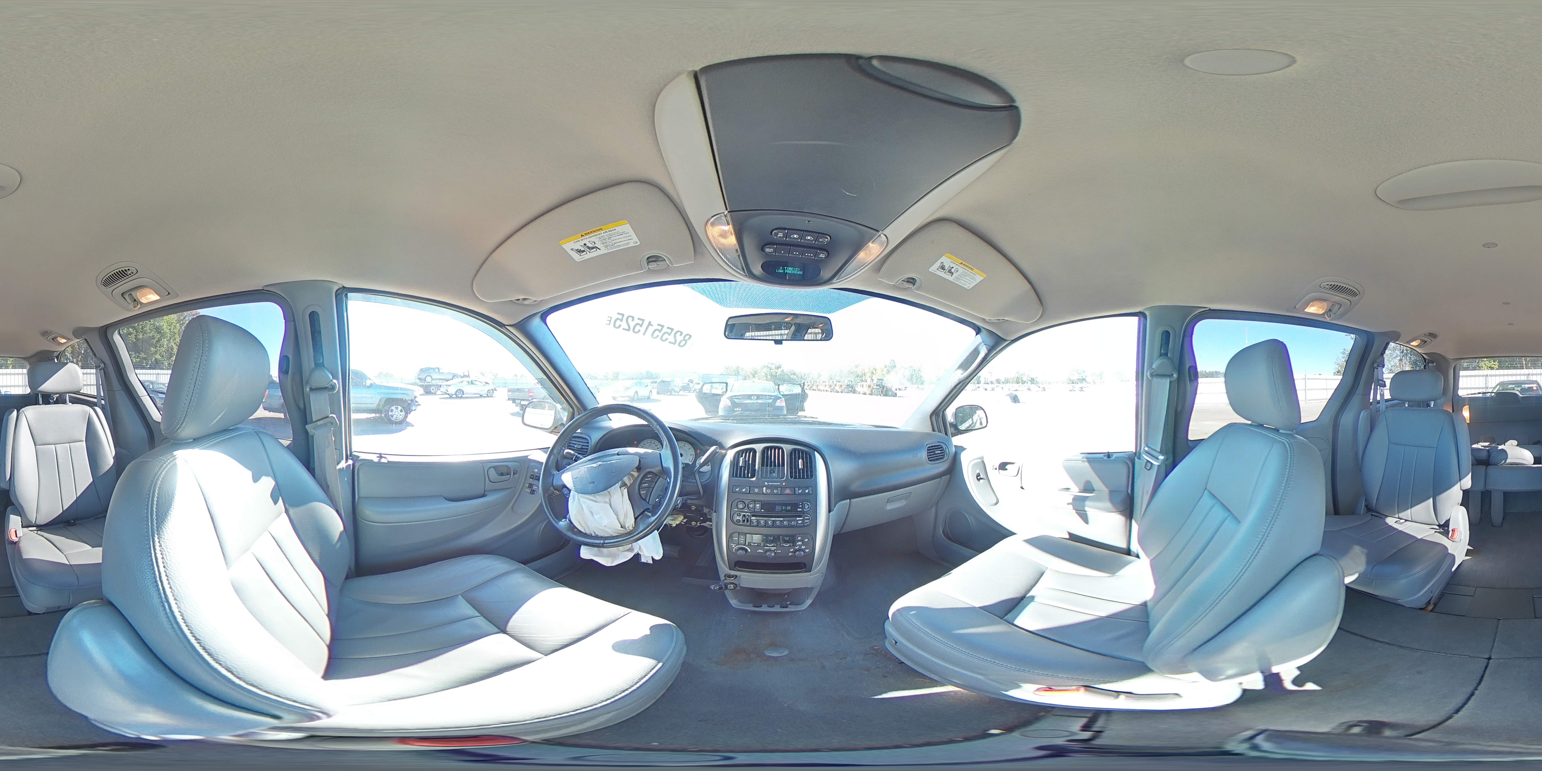 2005 Chrysler Town & Country Touring VIN: 2C4GP54L65R167066 Lot: 82551525