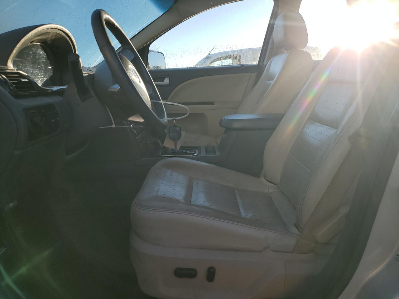 2008 Mercury Sable Luxury VIN: 1MEHM40W38G608096 Lot: 90213035