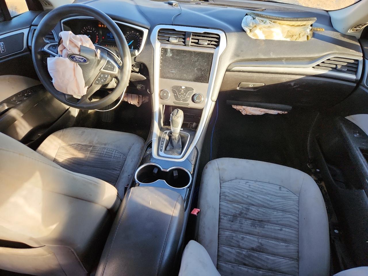 2016 Ford Fusion S VIN: 3FA6P0G70GR350835 Lot: 87314405