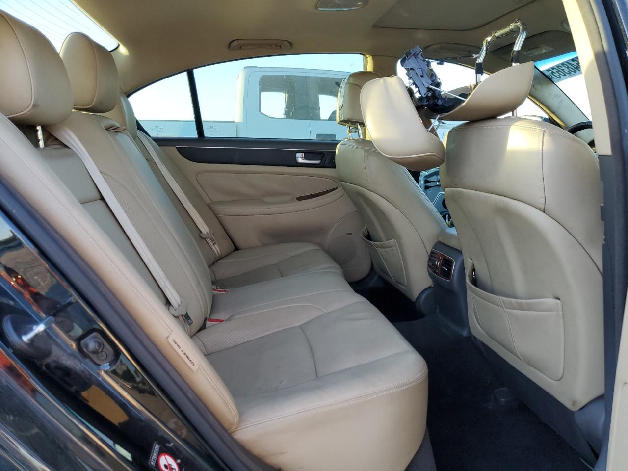 2012 Hyundai Genesis 3.8L VIN: KMHGC4DD6CU177364 Lot: 90648365