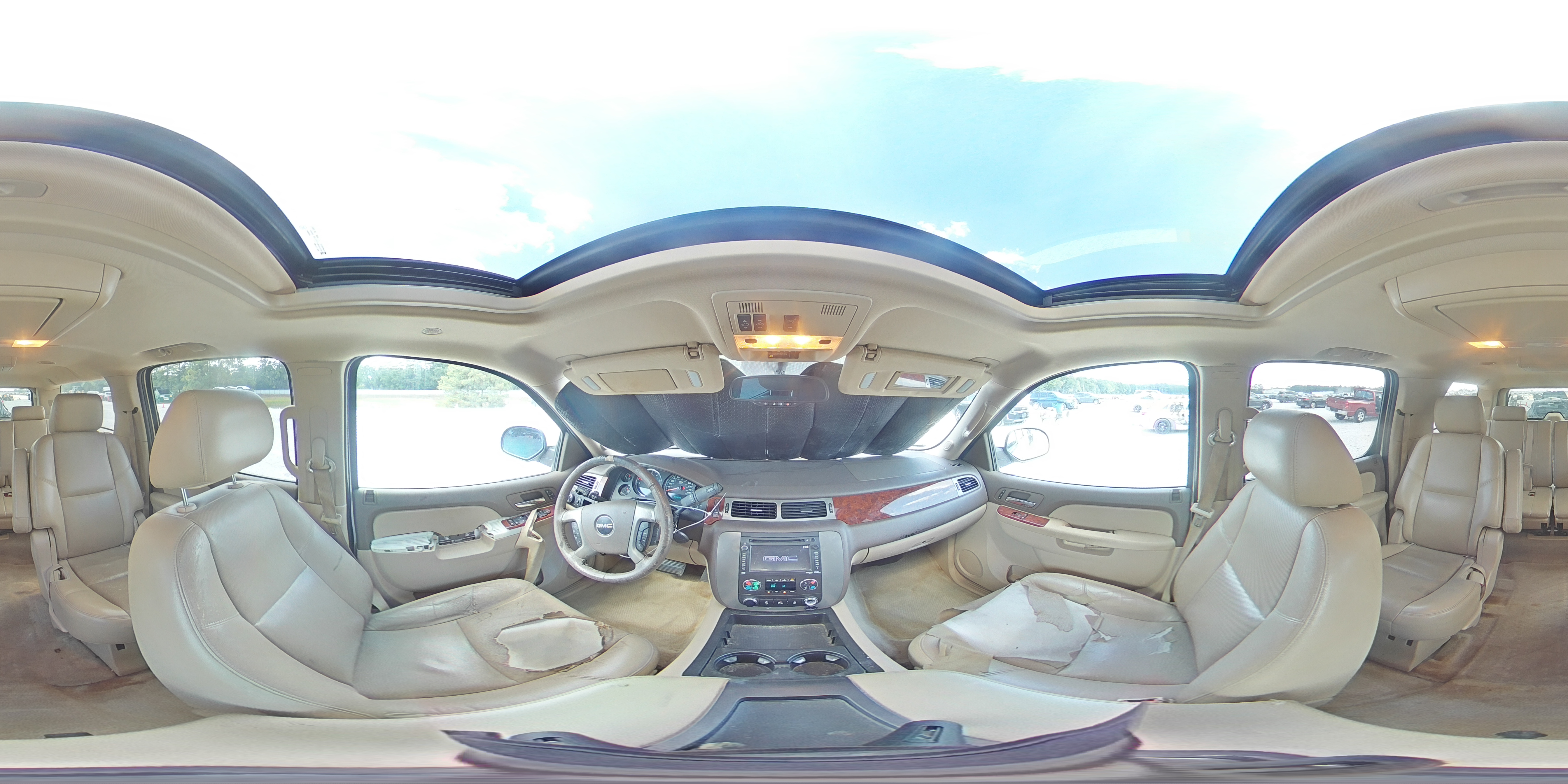 2013 GMC Yukon Xl C1500 Slt VIN: 1GKS1KE08DR300661 Lot: 84572355