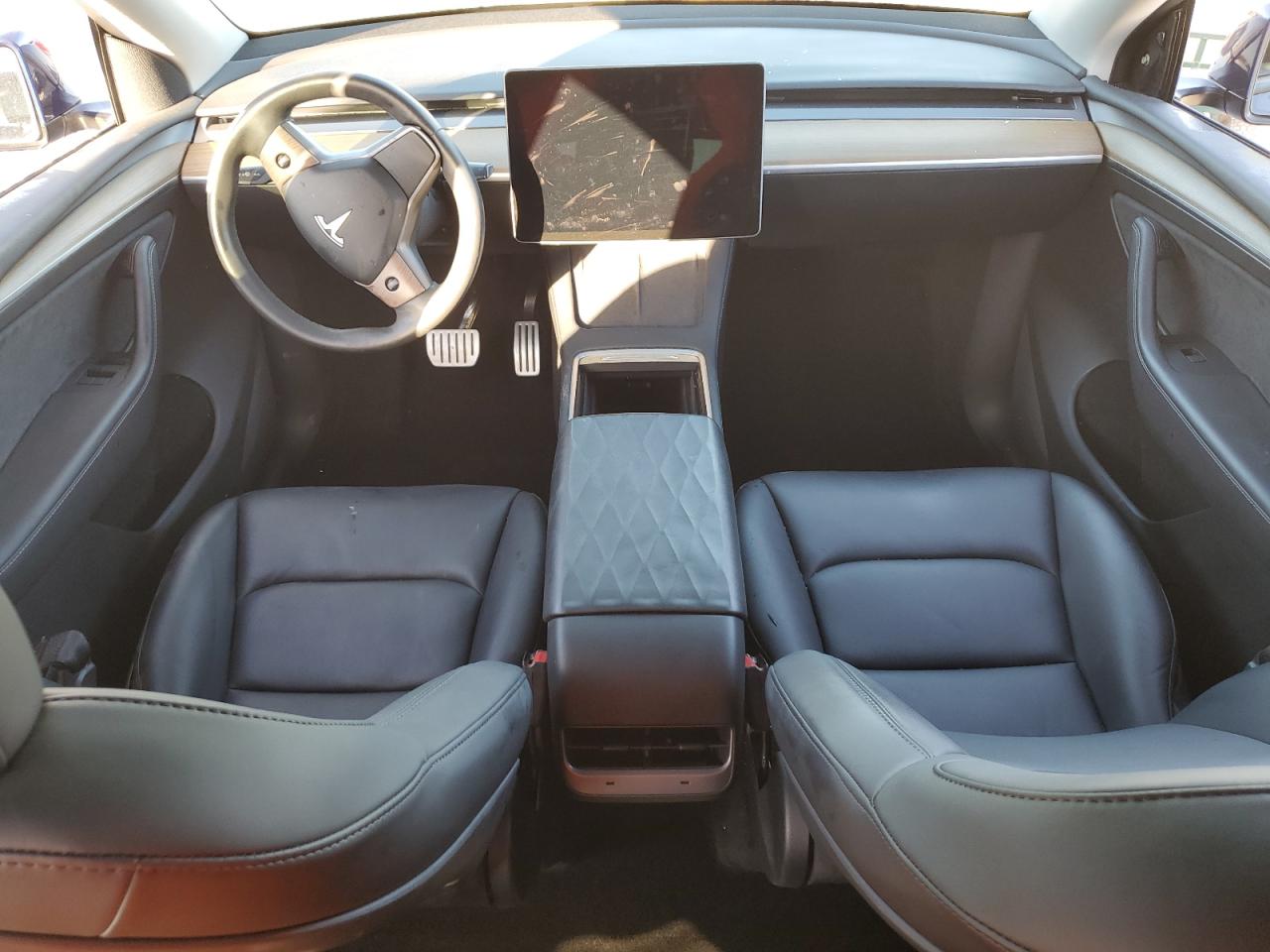 2023 Tesla Model Y VIN: 7SAYGDEF1PF684073 Lot: 90925905