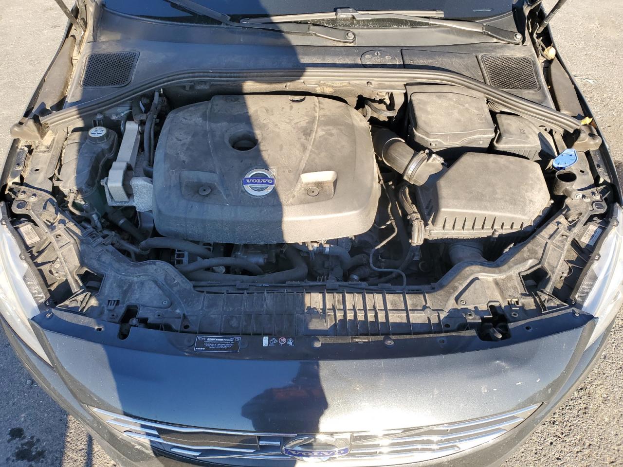 2015 Volvo S60 Platinum VIN: YV126MFM1F1335306 Lot: 87235415