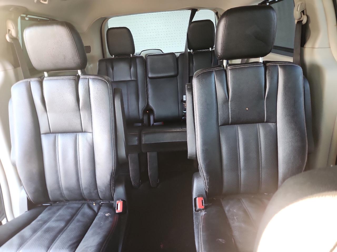 2015 Chrysler Town & Country Touring L VIN: 2C4RC1CG7FR610070 Lot: 90397745