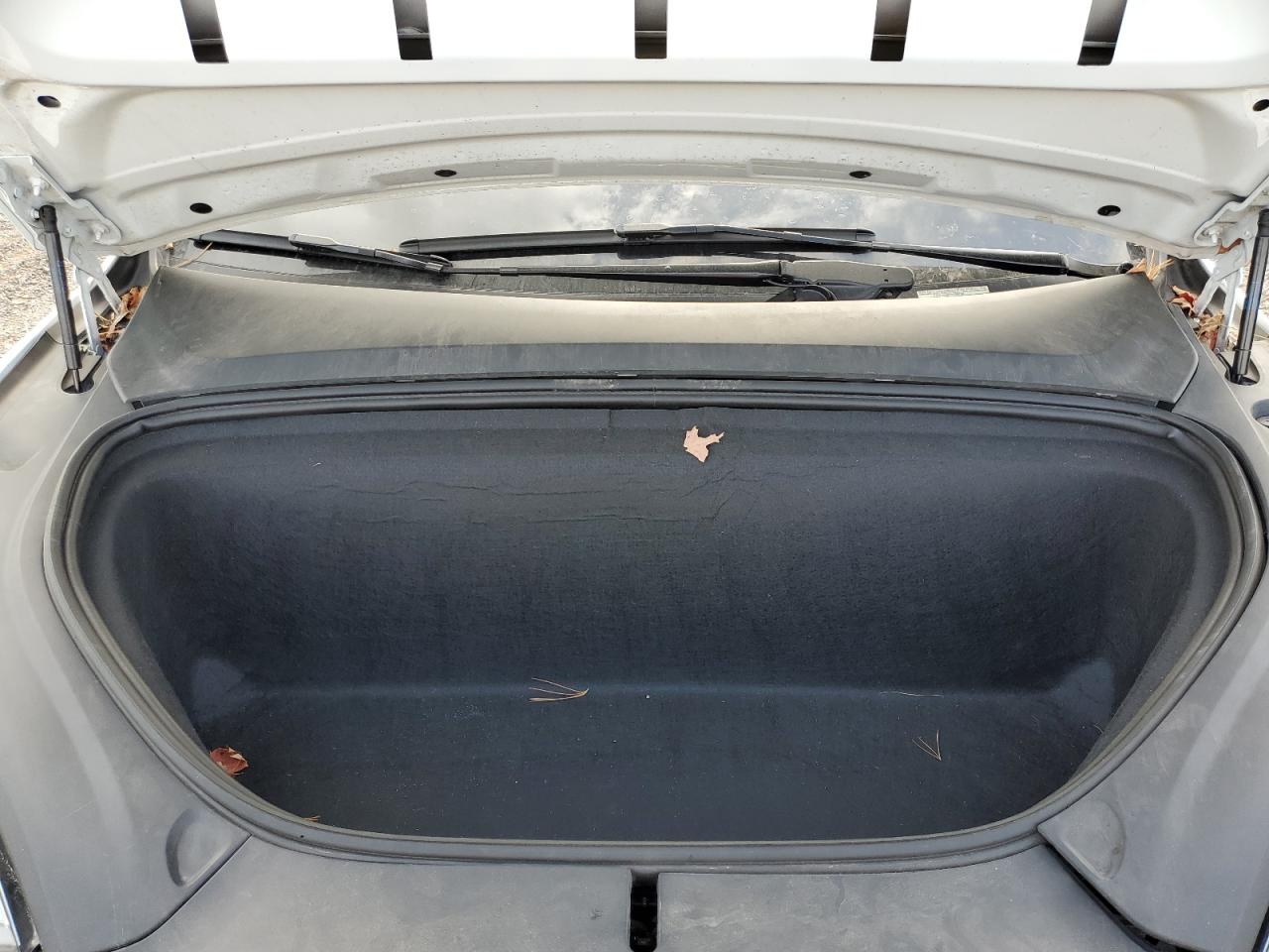 2020 Tesla Model X VIN: 5YJXCAE28LF235645 Lot: 90218325