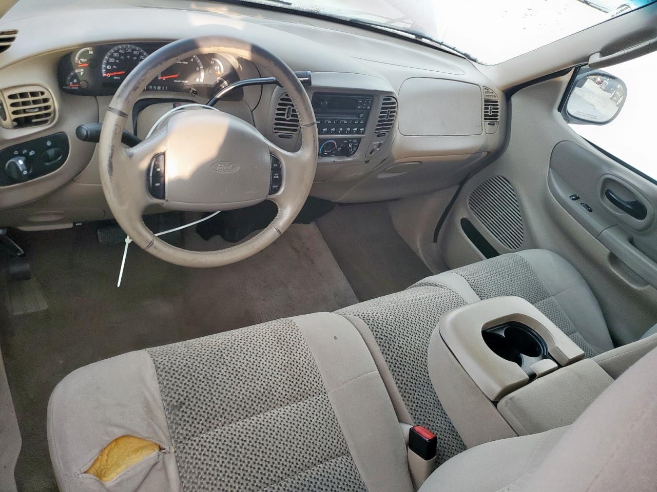 2002 Ford F150 VIN: 1FTRF07W72KD60812 Lot: 90410405