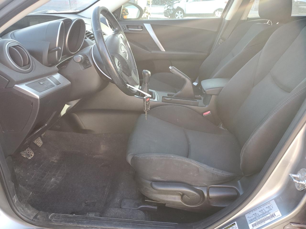 2010 Mazda 3 S VIN: JM1BL1H56A1298703 Lot: 86098185