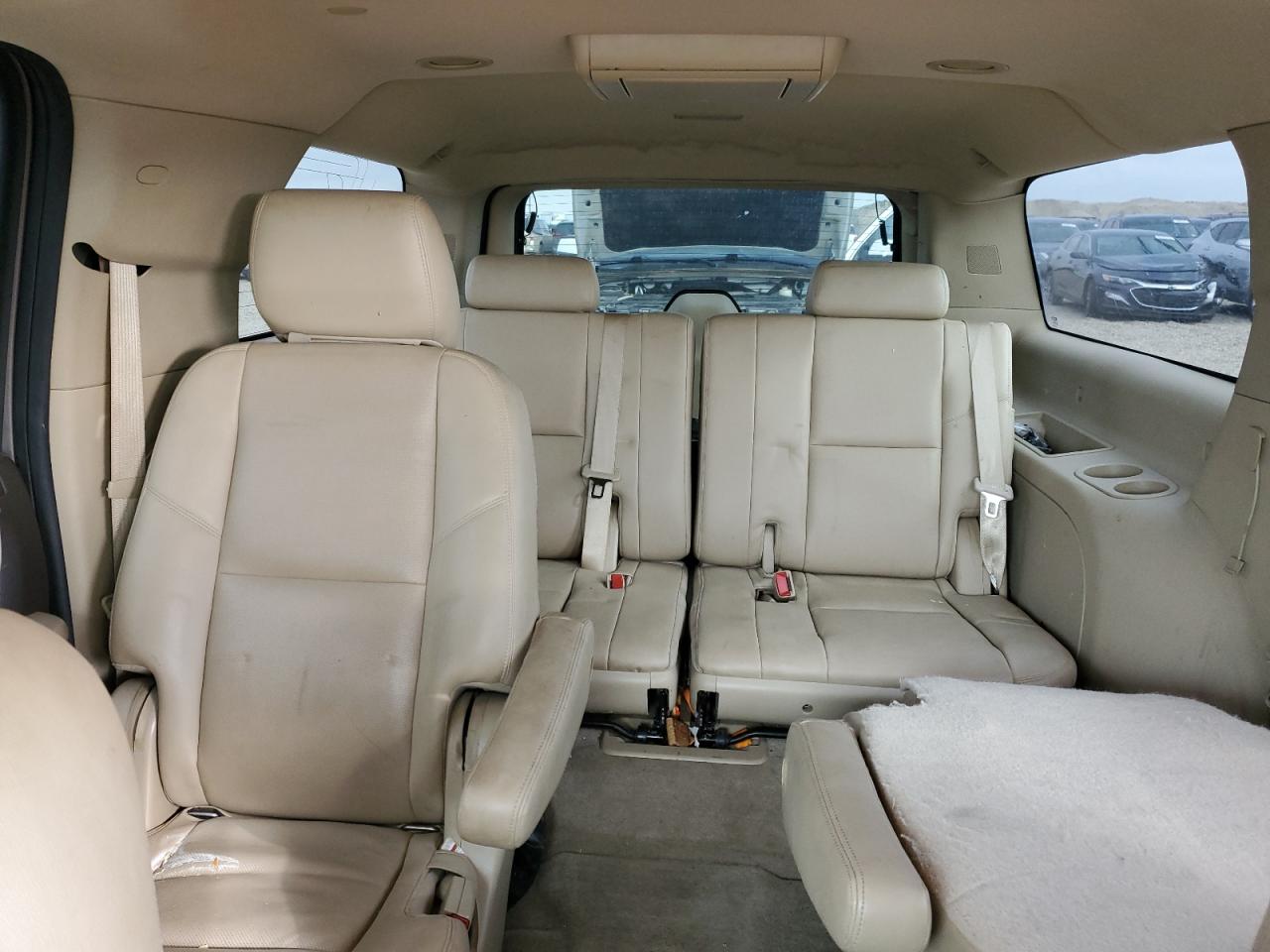 2012 GMC Yukon Xl Denali VIN: 1GKS2MEF3CR285708 Lot: 89826635