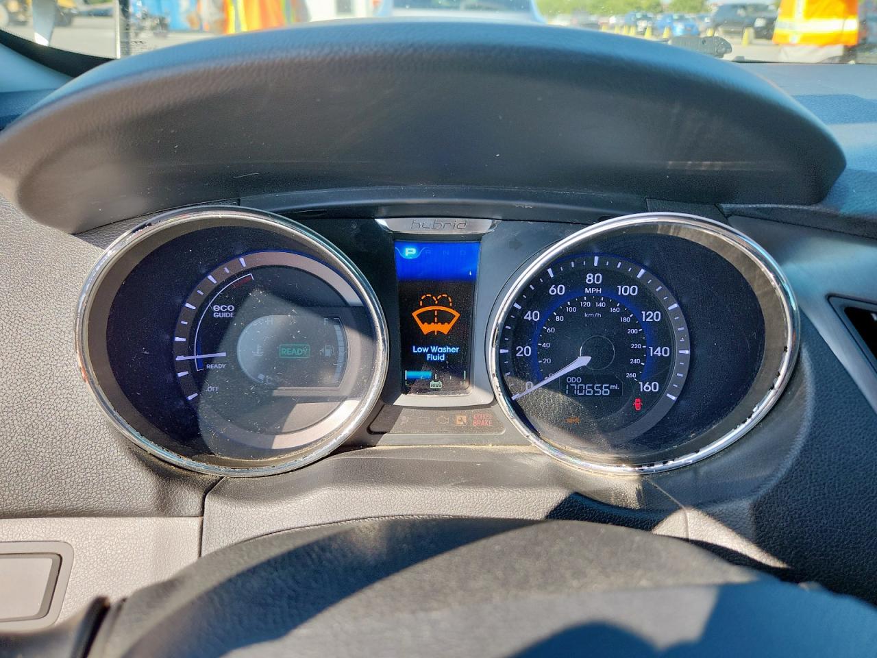 2015 Hyundai Sonata Hybrid VIN: KMHEC4A4XFA135622 Lot: 82300915