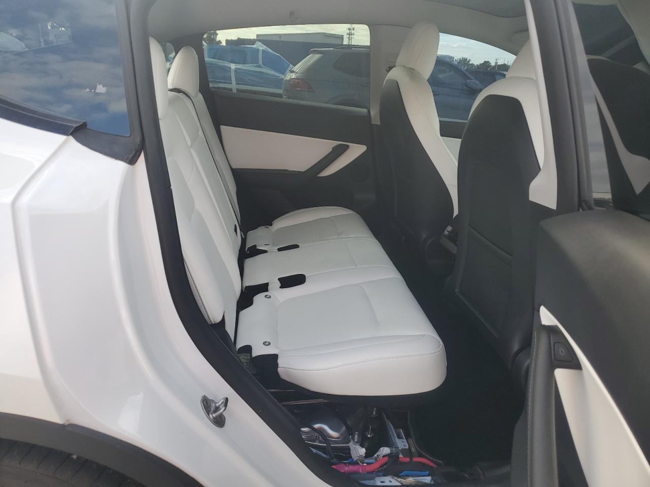 2022 Tesla Model Y VIN: 7SAYGDEF0NF455820 Lot: 86517645