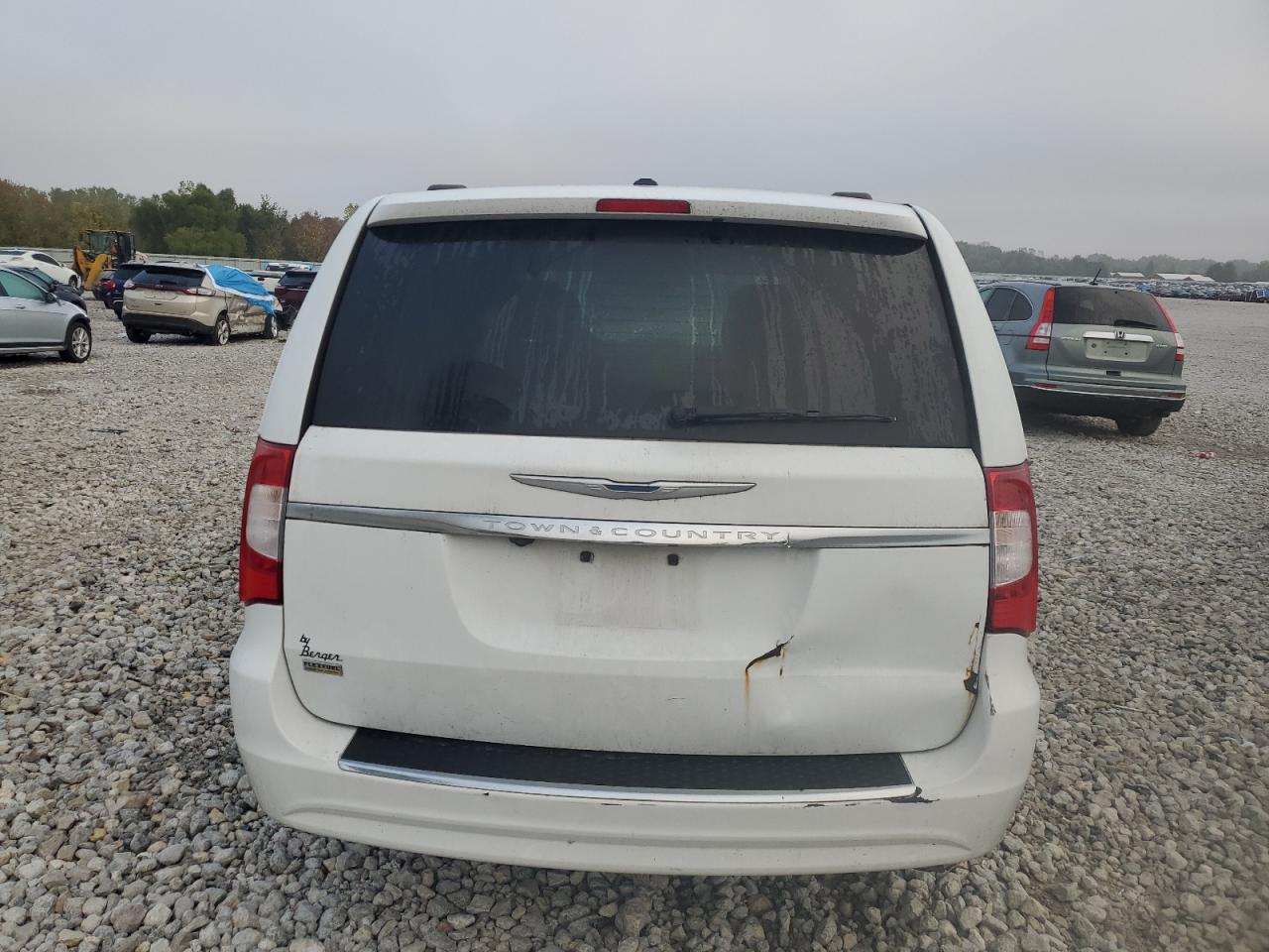 2014 Chrysler Town & Country Touring VIN: 2C4RC1BG2ER393947 Lot: 82384705