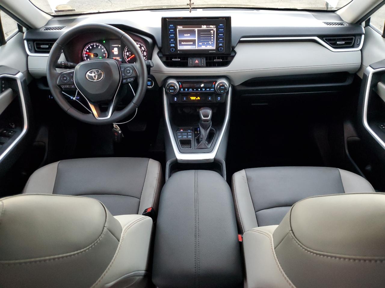 2021 Toyota Rav4 Xle Premium VIN: 2T3A1RFV2MW246557 Lot: 85939685