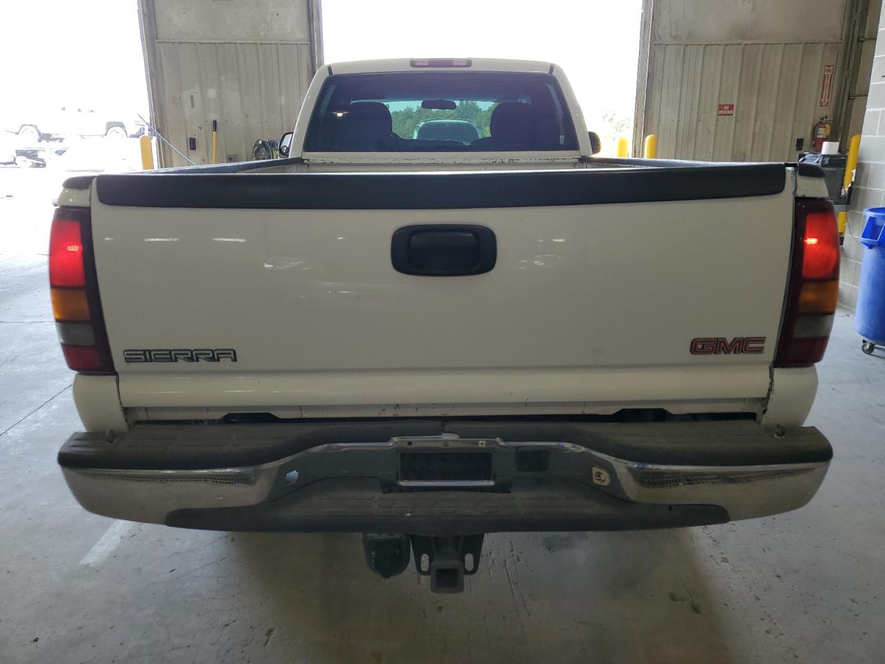2001 GMC Sierra K2500 Heavy Duty VIN: 1GTHK24U41E335403 Lot: 84781825