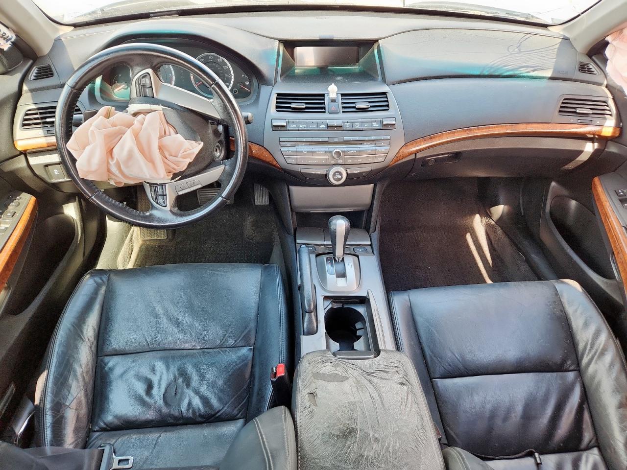 2011 Honda Accord Exl VIN: 1HGCP2F89BA039833 Lot: 85136265