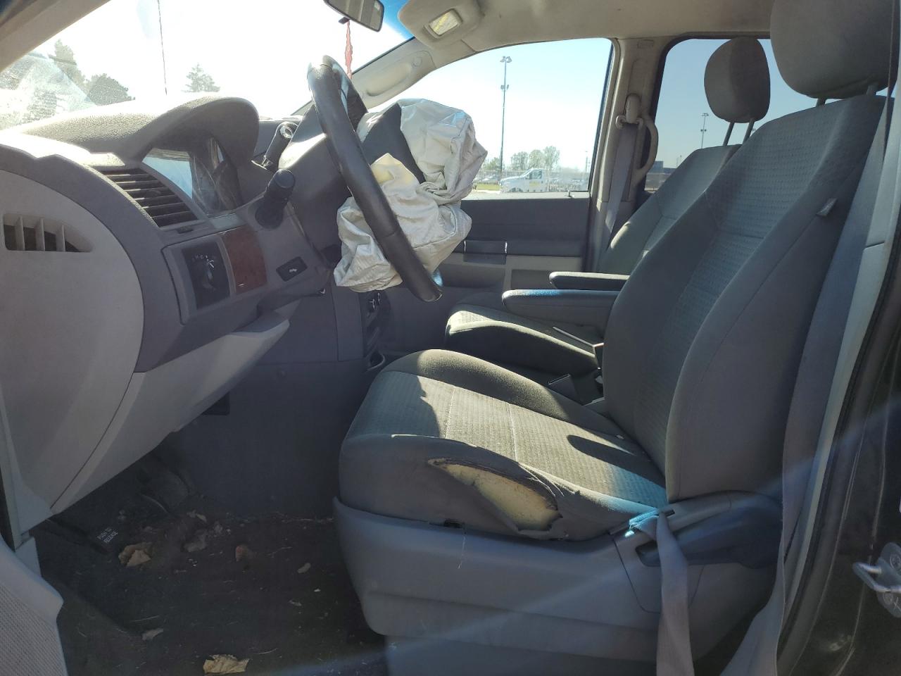 2008 Chrysler Town & Country Lx VIN: 2A8HR44H78R112627 Lot: 85269385