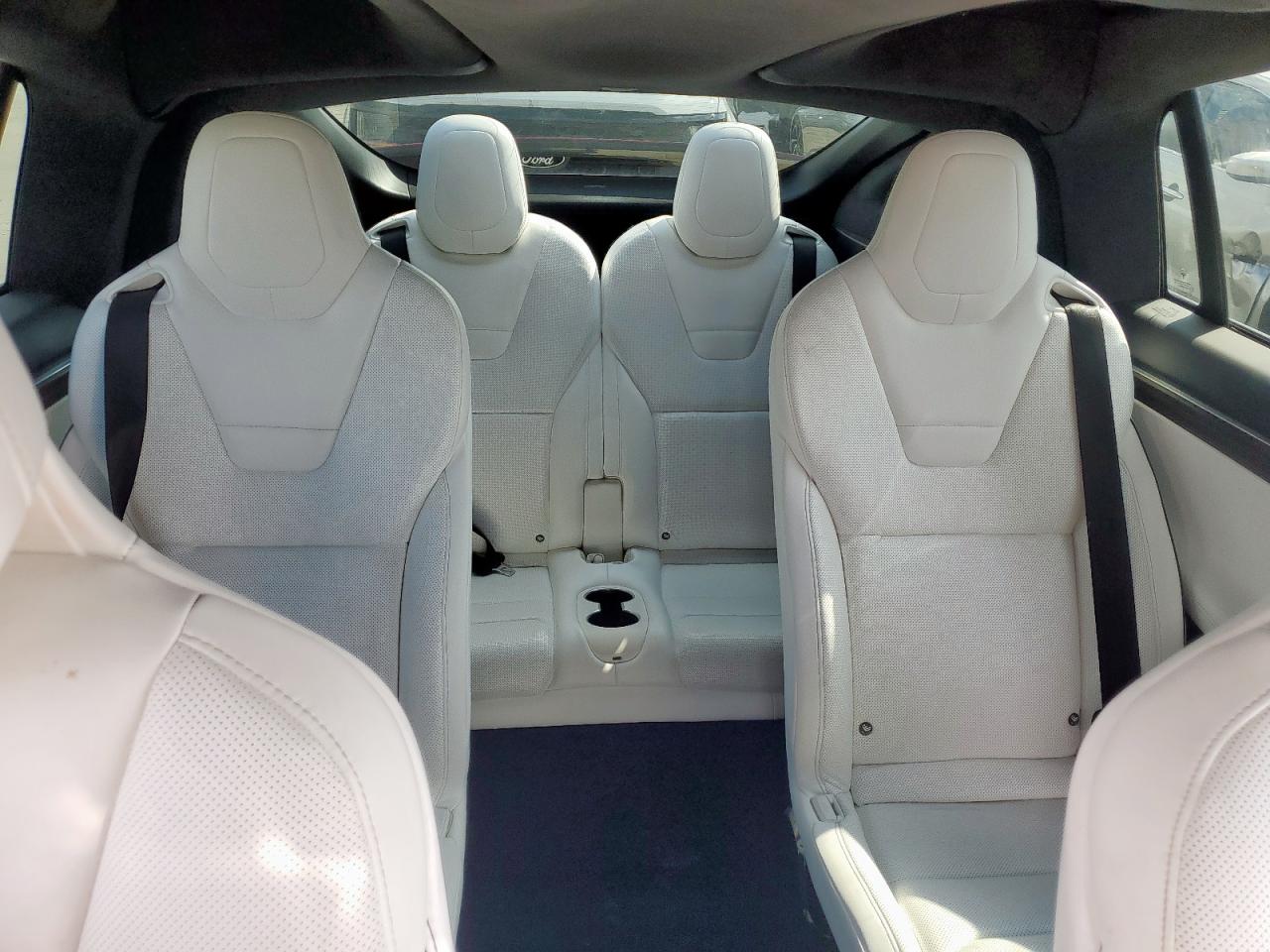 2016 Tesla Model X VIN: 5YJXCBE40GF001352 Lot: 90318885