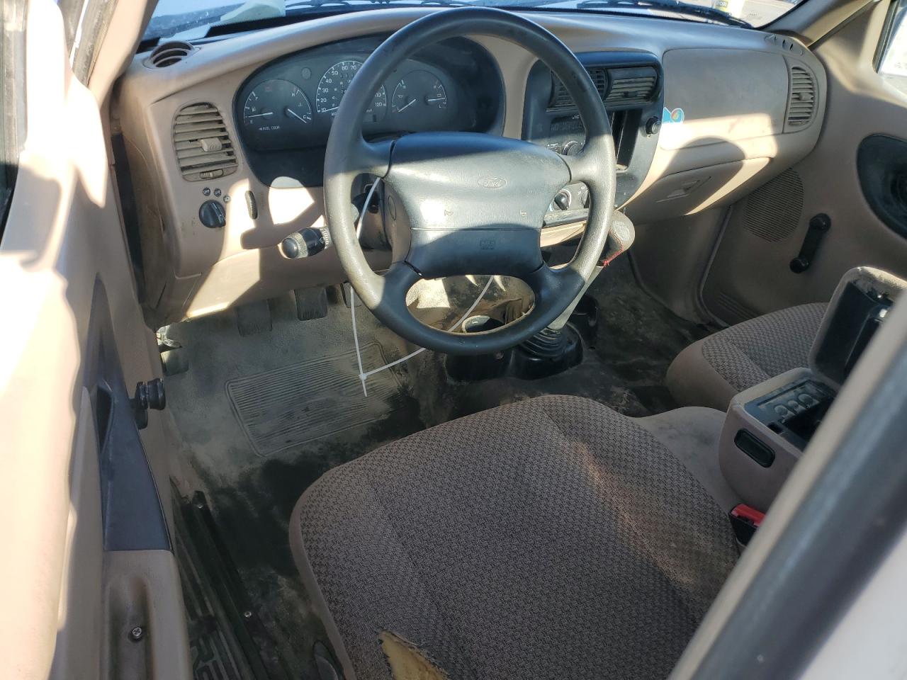 1998 Ford Ranger VIN: 1FTYR10C4WUC51923 Lot: 89843535