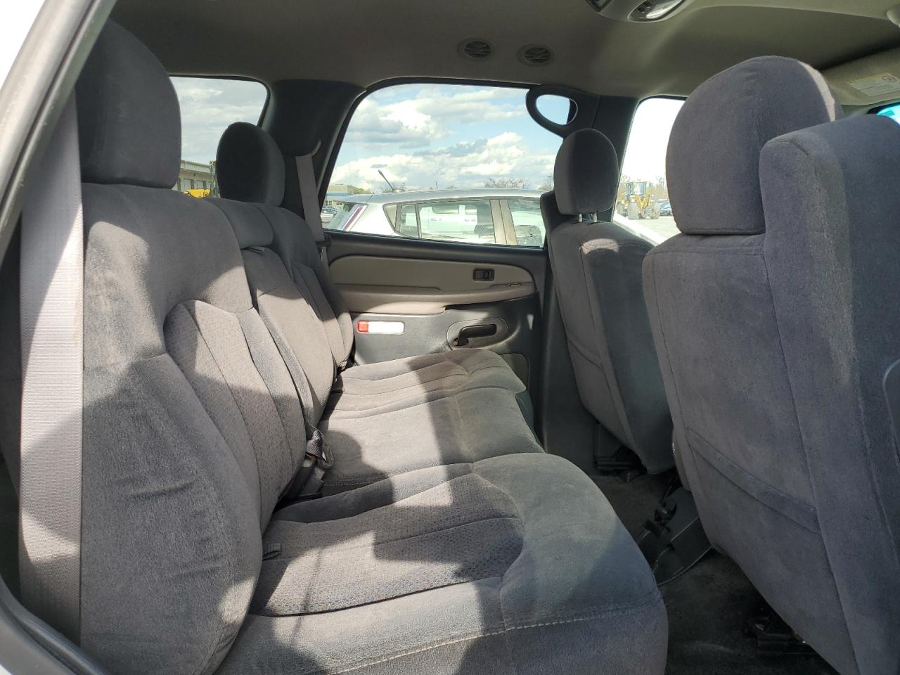 2002 Chevrolet Tahoe K1500 VIN: 1GNEK13Z92J275239 Lot: 87079525