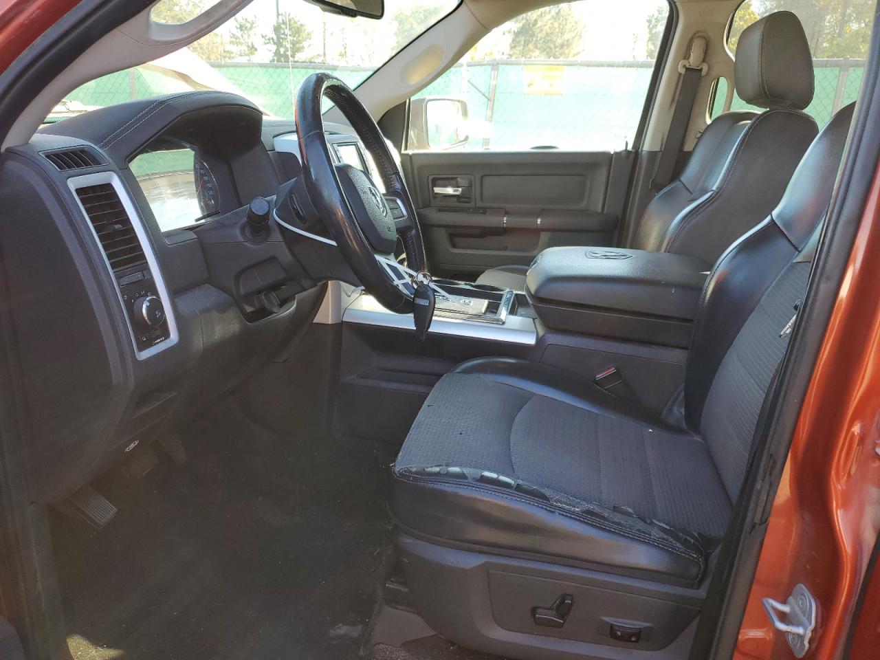 2009 Dodge Ram 1500 VIN: 1D3HV13T19S702207 Lot: 82723095