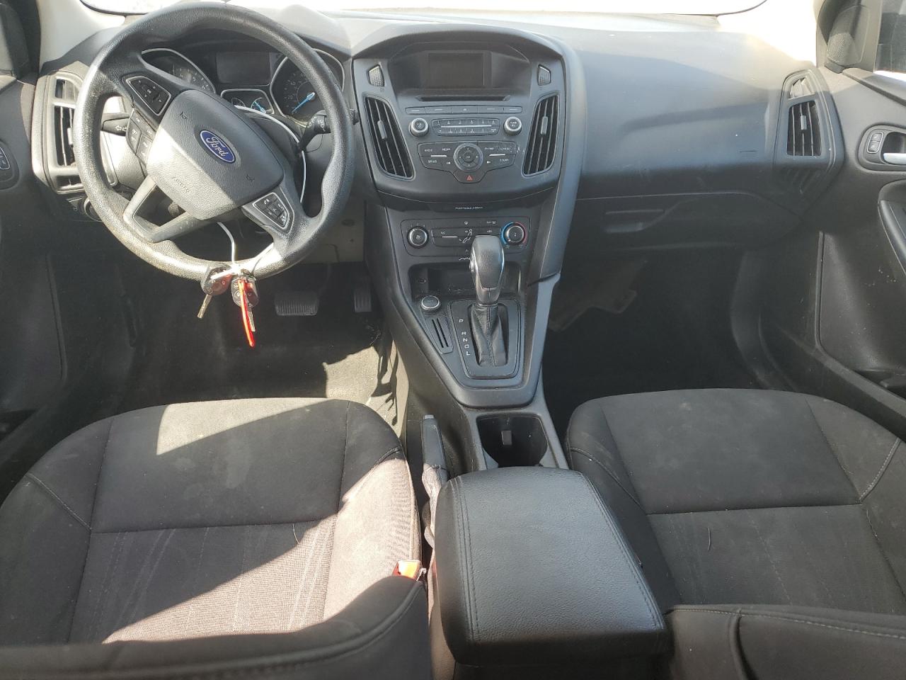 2017 Ford Focus Se VIN: 1FADP3K21HL267290 Lot: 86242825