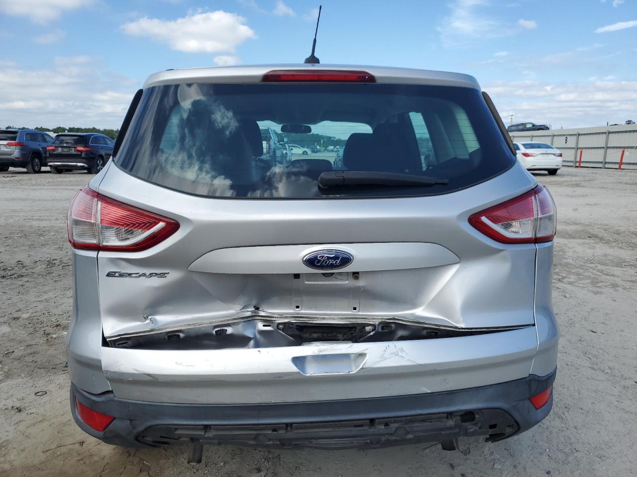2015 Ford Escape S VIN: 1FMCU0F7XFUB16146 Lot: 82776595