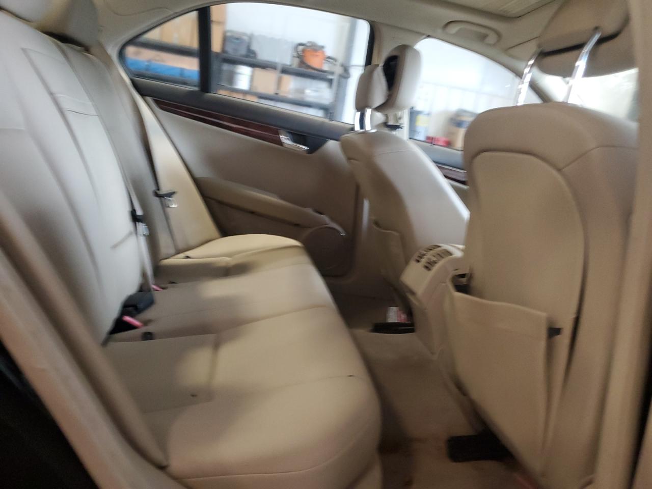 2010 Mercedes-Benz C 300 VIN: WDDGF5EB5AR110324 Lot: 90291135