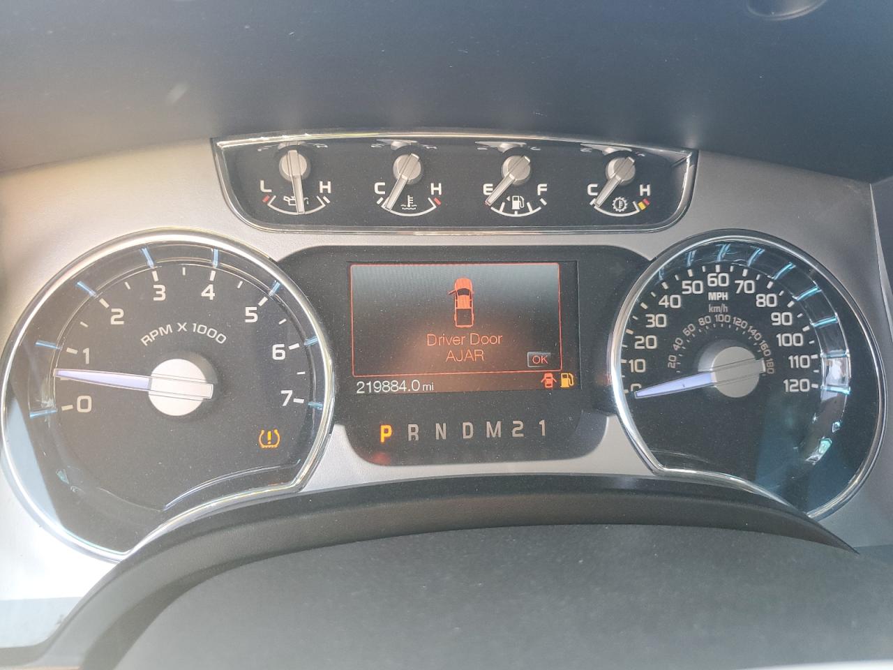 2011 Ford F150 Supercrew VIN: 1FTFW1CT8BFA77221 Lot: 81958245