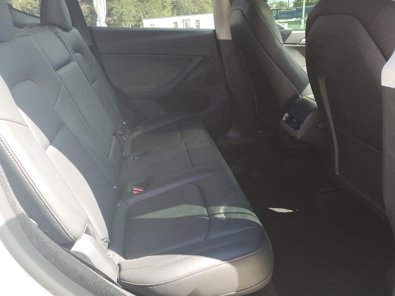 2025 Tesla Model Y VIN: 7SAYGDEE8SA342620 Lot: 82591535