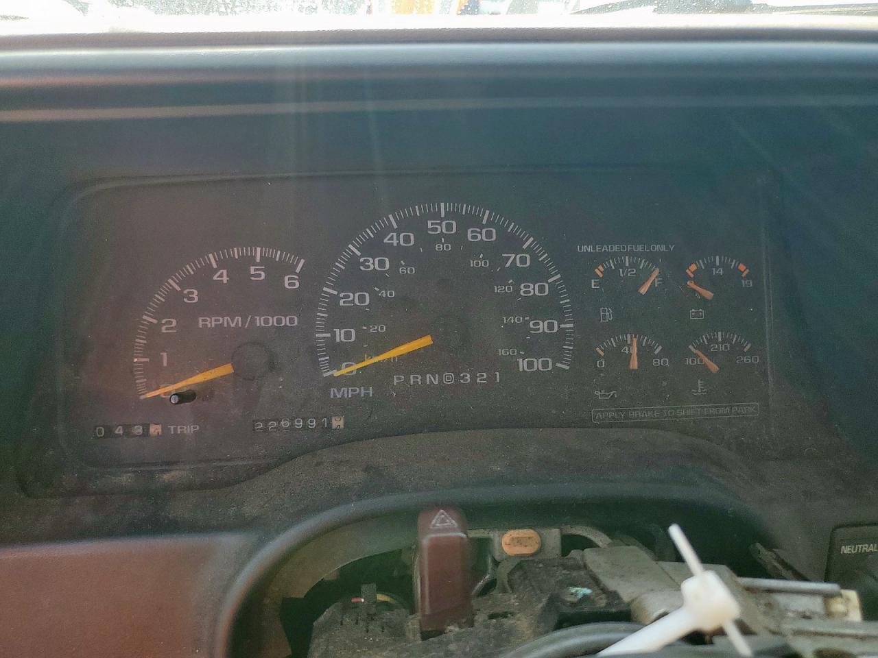 1999 Chevrolet Tahoe VIN: 1GNEK13R5XR149467 Lot: 85844295