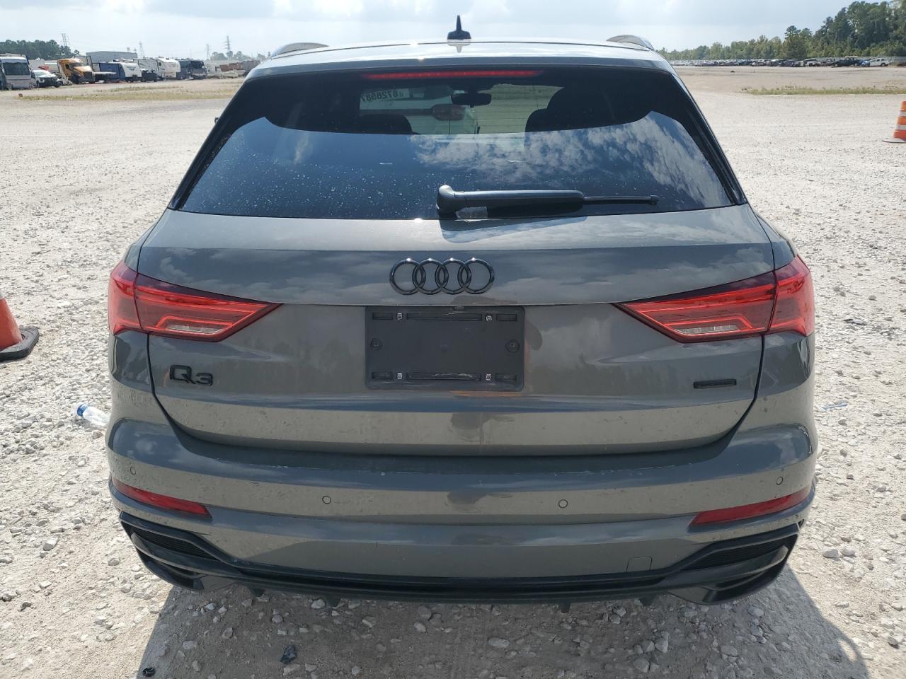 2020 Audi Q3 Premium S Line VIN: WA1DECF31L1018425 Lot: 87285875