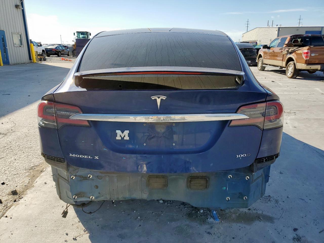 2018 Tesla Model X VIN: 5YJXCBE28JF105349 Lot: 90021145