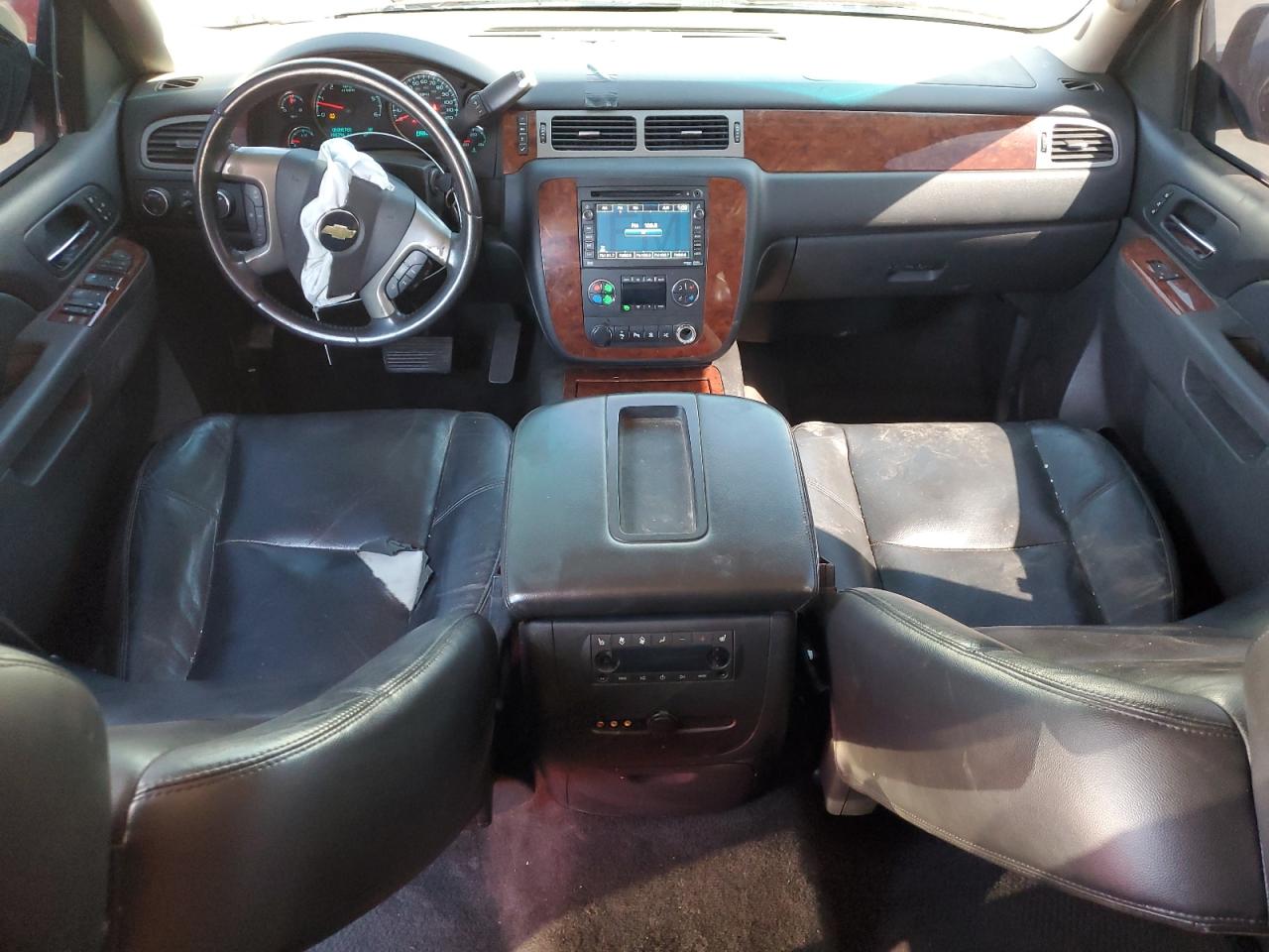 2011 Chevrolet Tahoe K1500 Ltz VIN: 1GNSKCE08BR225673 Lot: 82283985