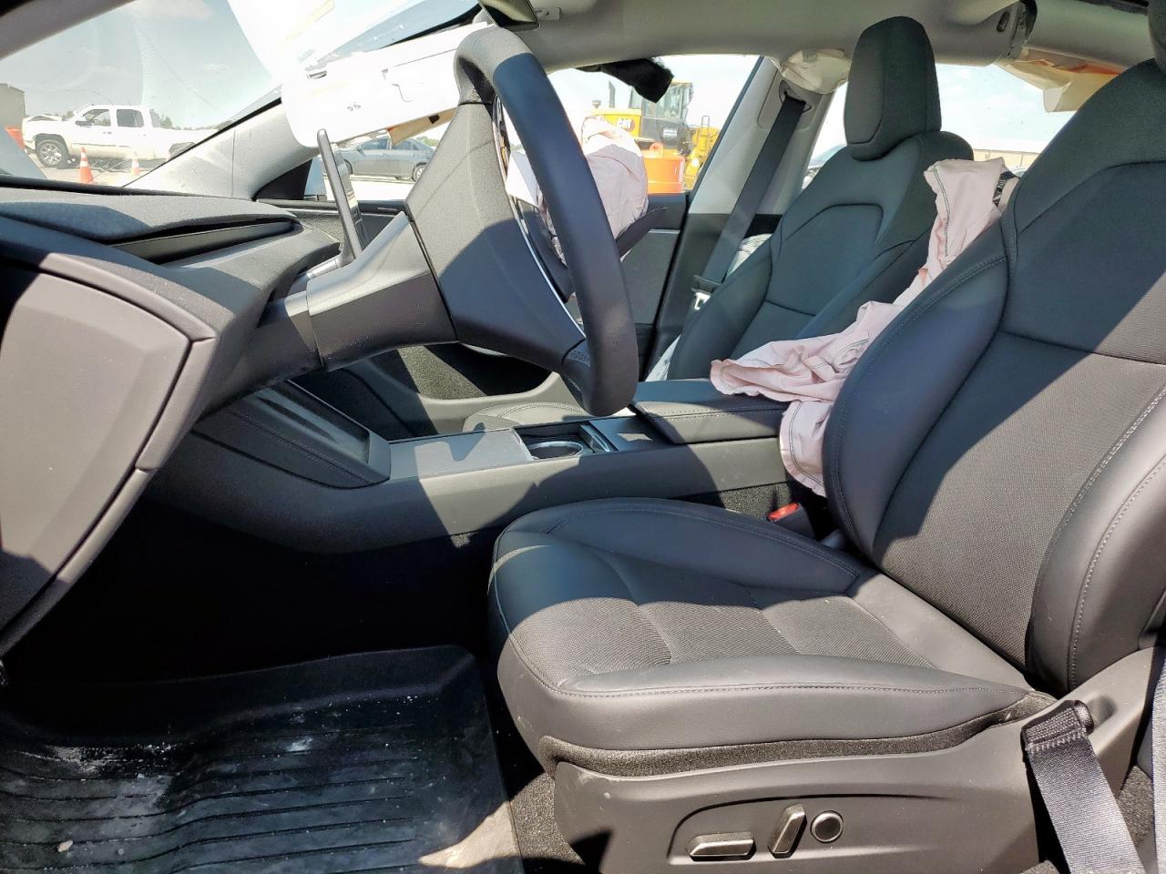 2025 Tesla Model 3 VIN: 5YJ3E1EA0SF002051 Lot: 84910535