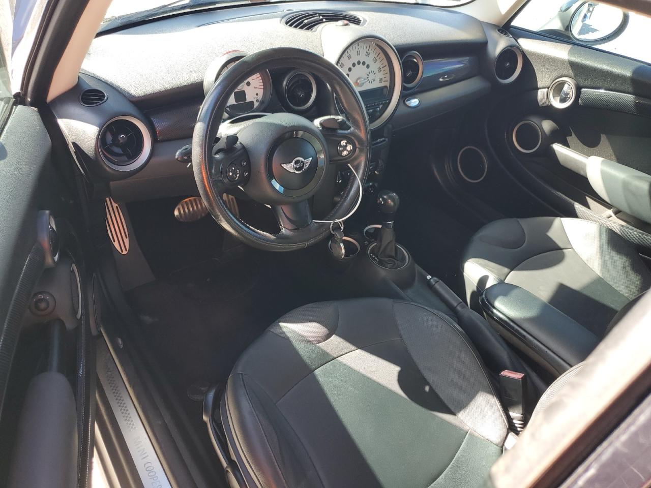 2011 Mini Cooper S VIN: WMWSV3C58BTY11594 Lot: 82583025