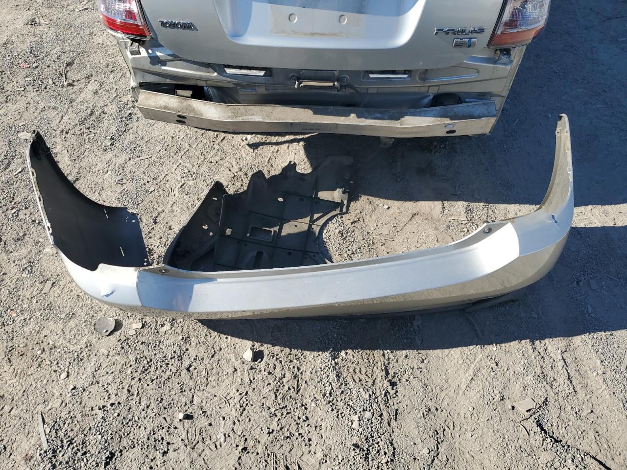 2005 Toyota Prius VIN: JTDKB20U253097712 Lot: 85535885