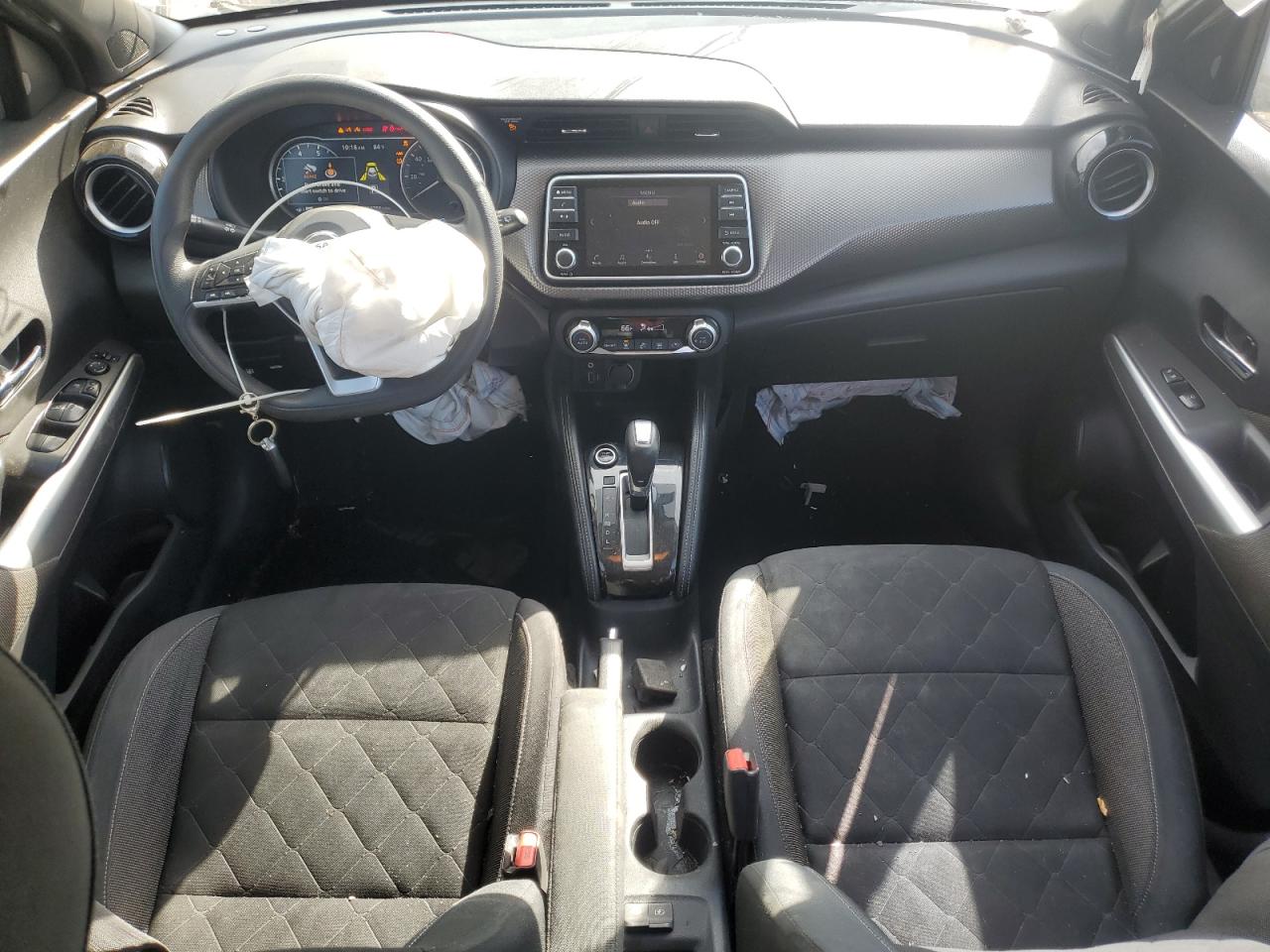 2020 Nissan Kicks Sv VIN: 3N1CP5CV0LL479186 Lot: 81993235