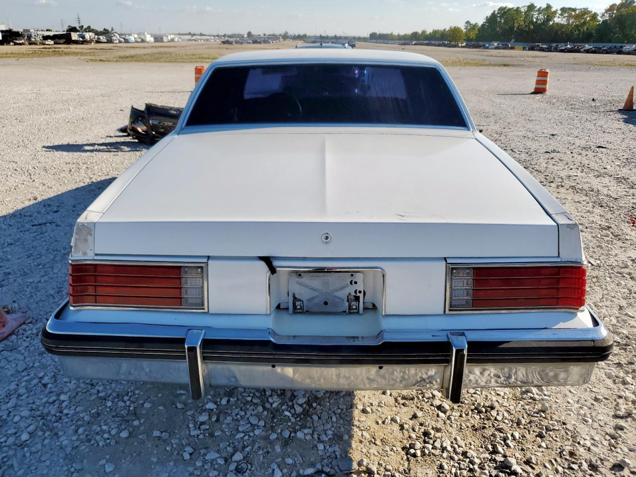 1983 Buick Lesabre Custom VIN: 1G4AN69AXDX431605 Lot: 85869015