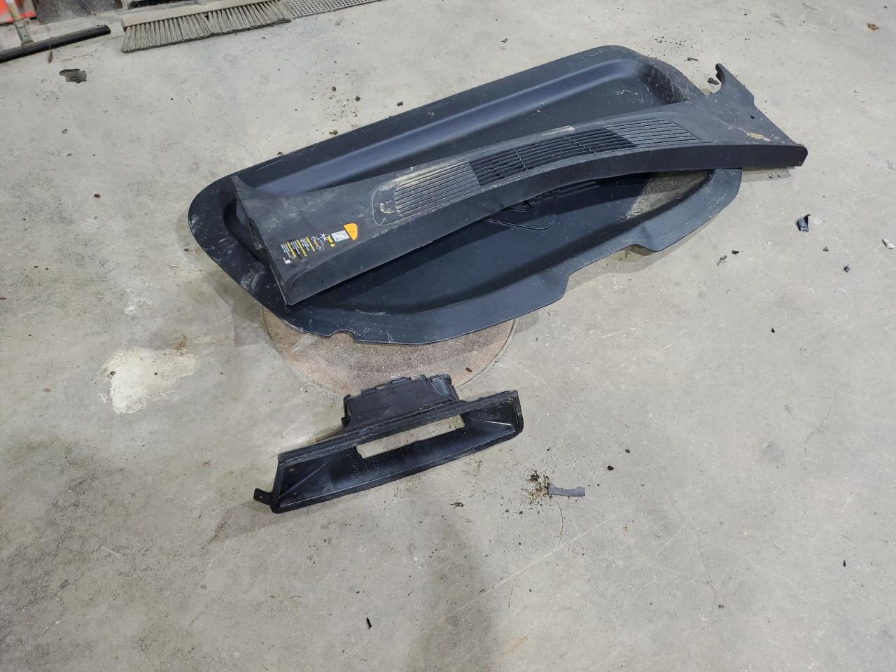 2024 Rivian R1T Adventure VIN: 7FCTGAAA3RN034014 Lot: 89461495