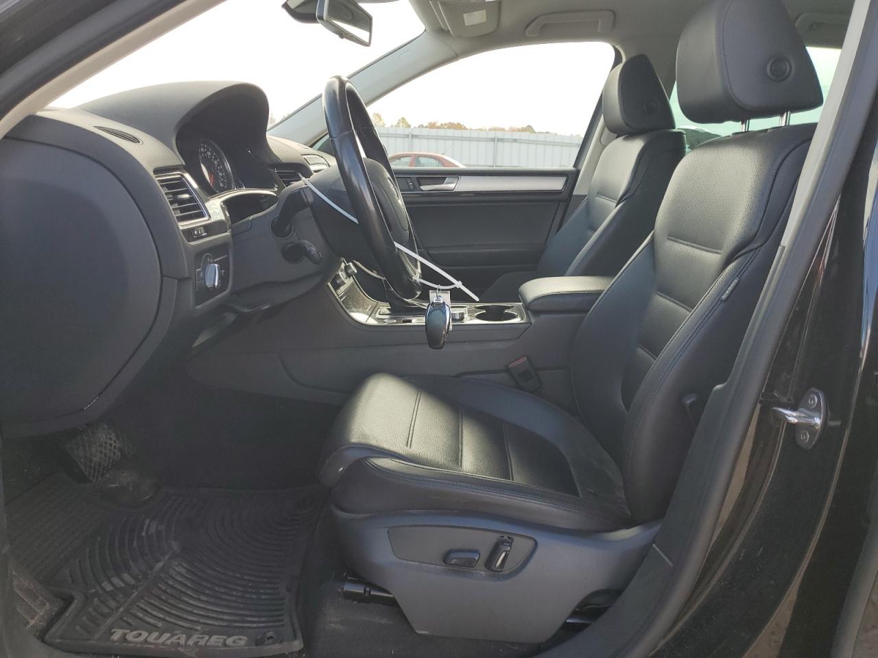 2016 Volkswagen Touareg Sport VIN: WVGEF9BP7GD006511 Lot: 90323075