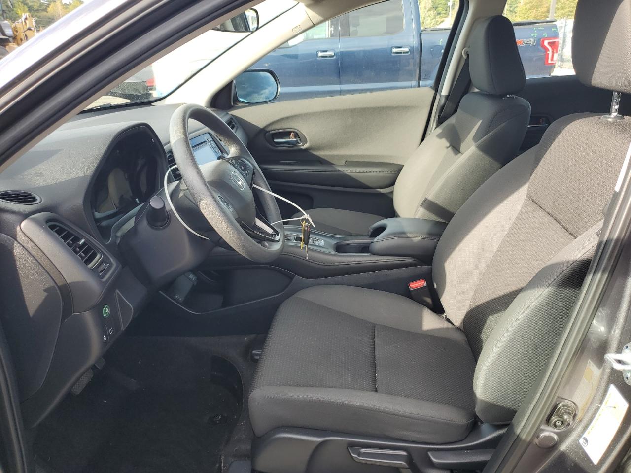 2022 Honda Hr-V Lx VIN: 3CZRU6H34NM703189 Lot: 85737875